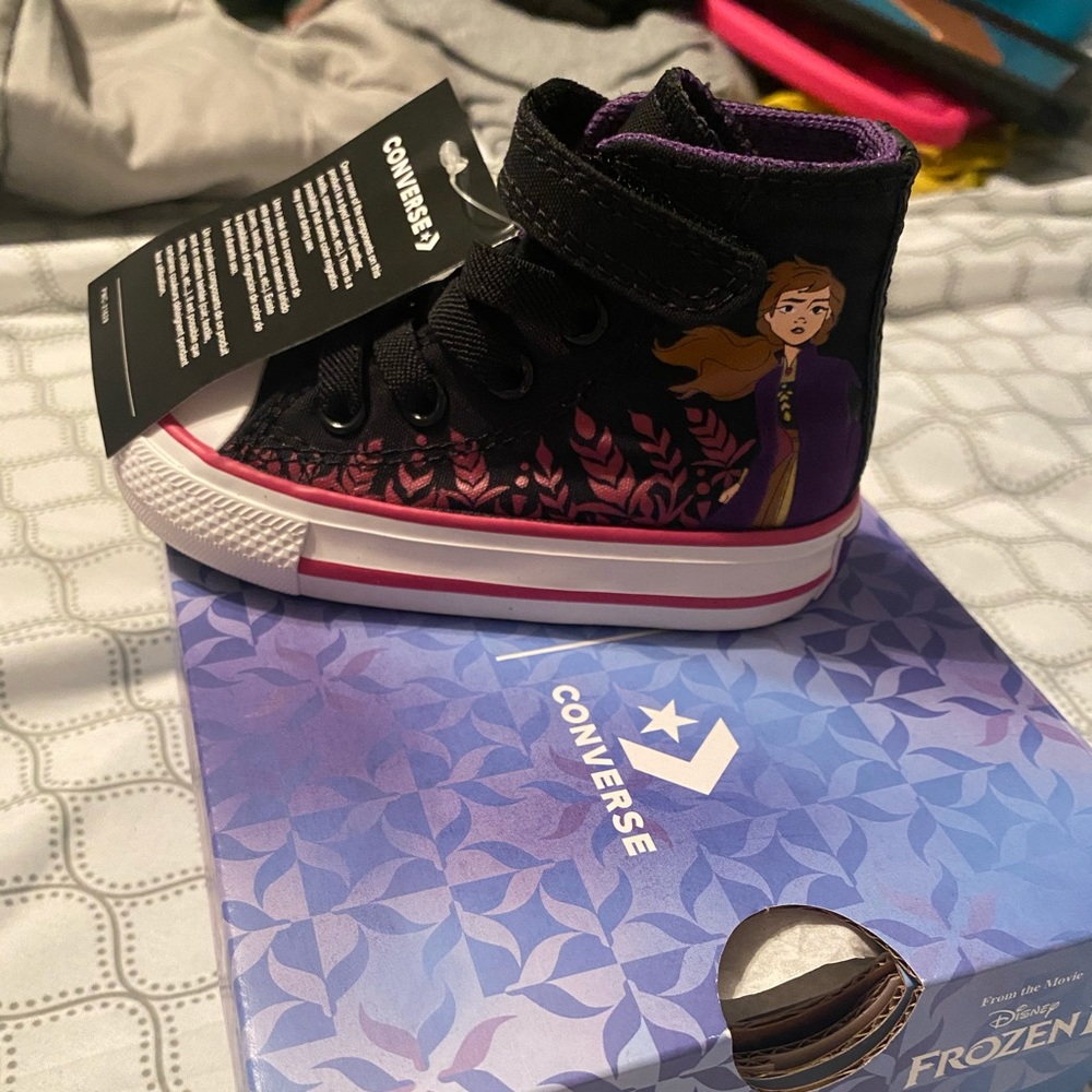 Kids 4c converse limited edition
